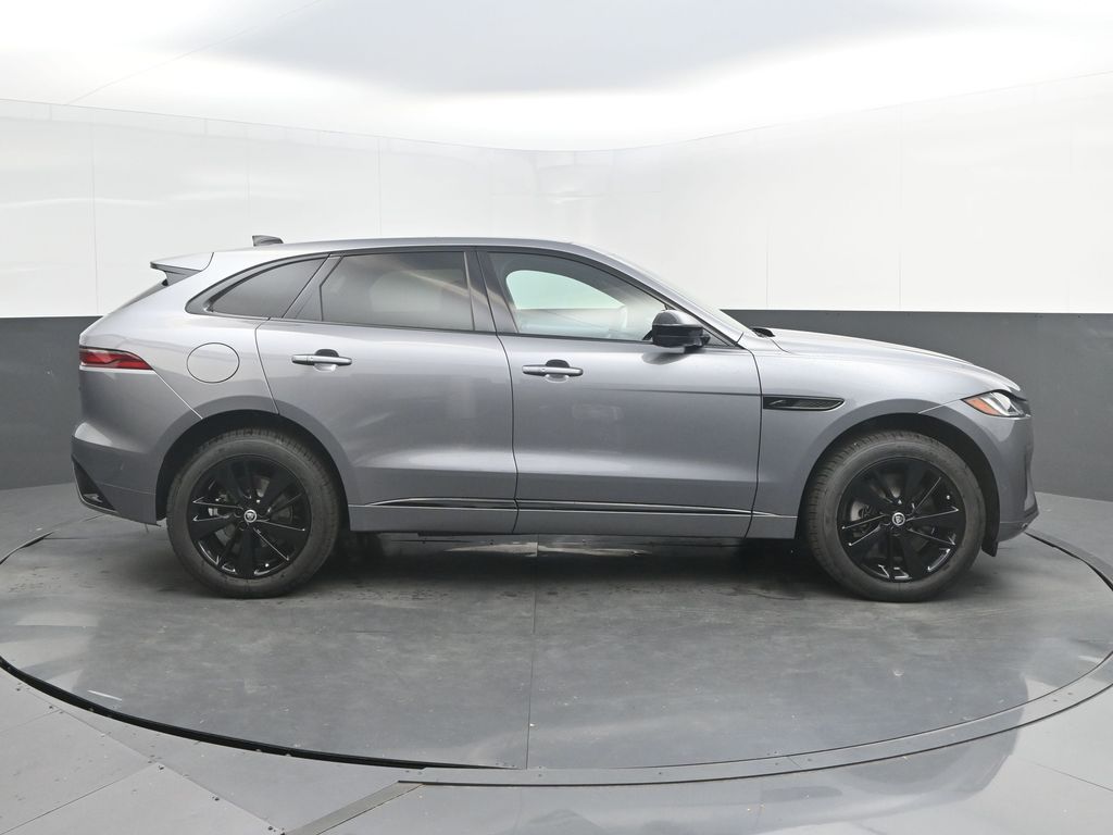2026 Jaguar F-Pace R-Dynamic S - Photo 8