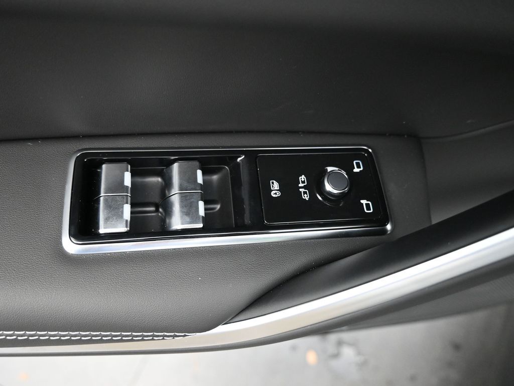 2026 Jaguar F-Pace R-Dynamic S - Photo 20