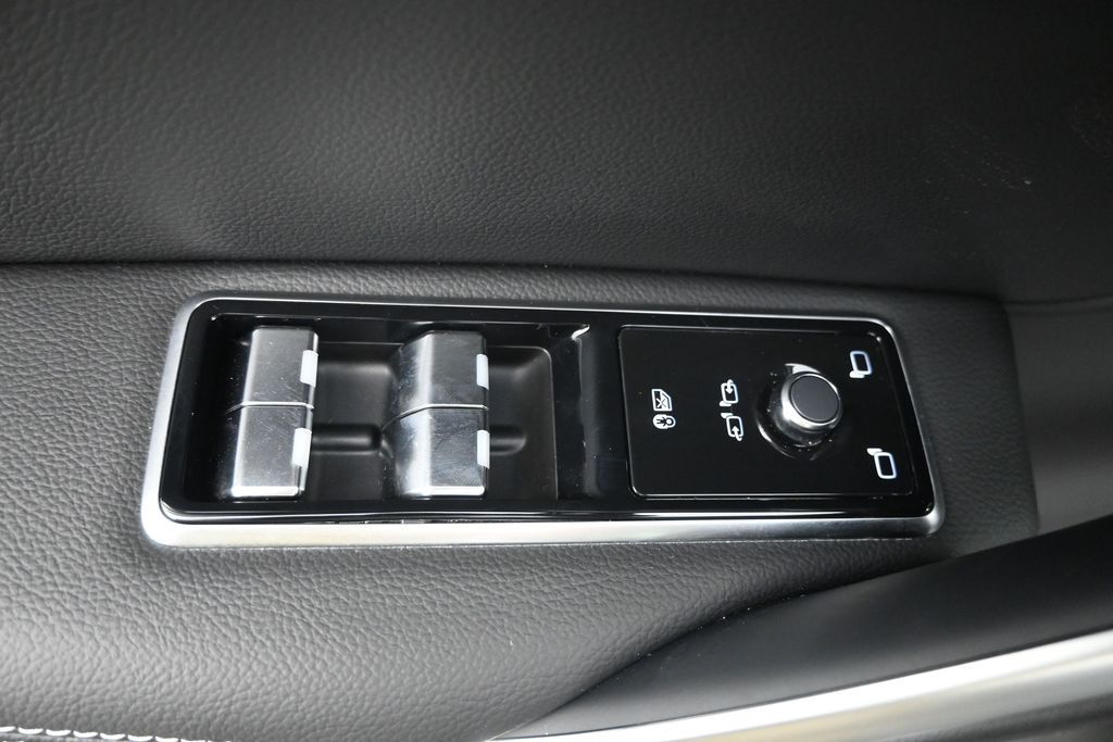 2026 Jaguar F-Pace R-Dynamic S - Photo 22