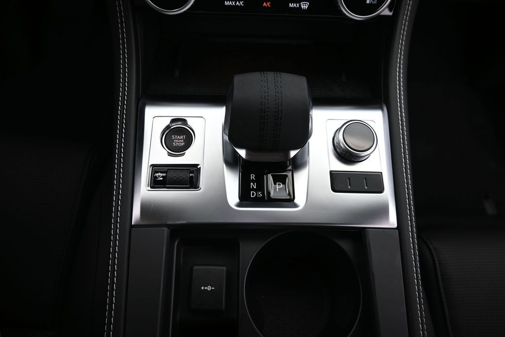 2026 Jaguar F-Pace R-Dynamic S - Photo 27