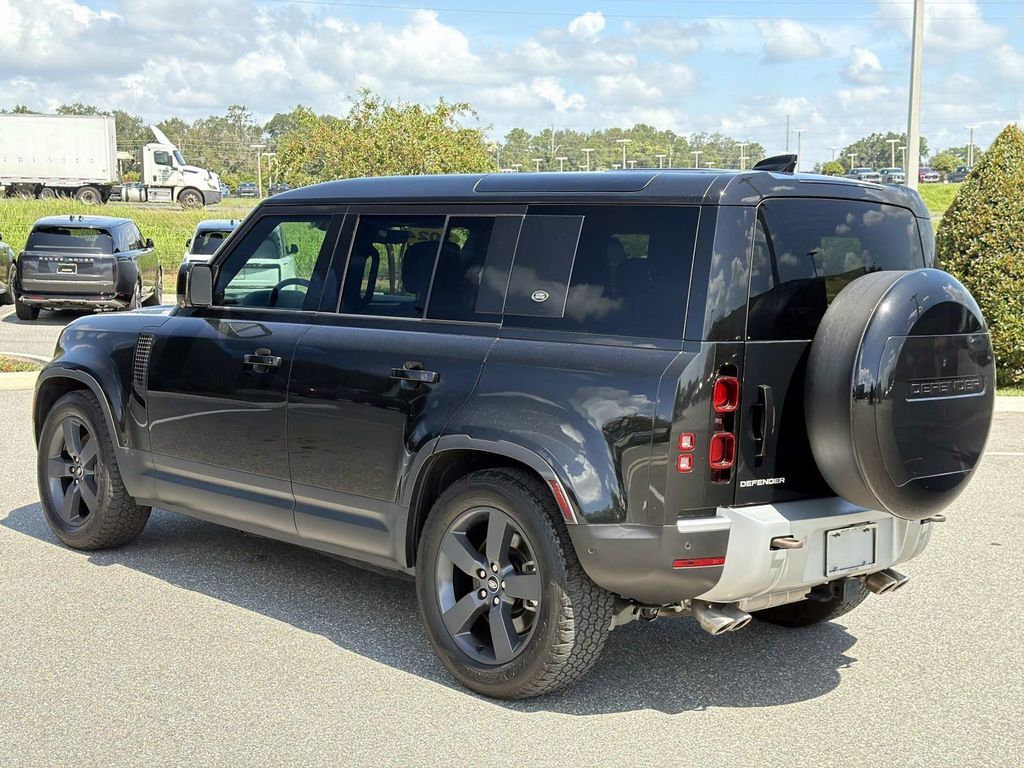 Used 2024 Land Rover Defender 110 SE SUV