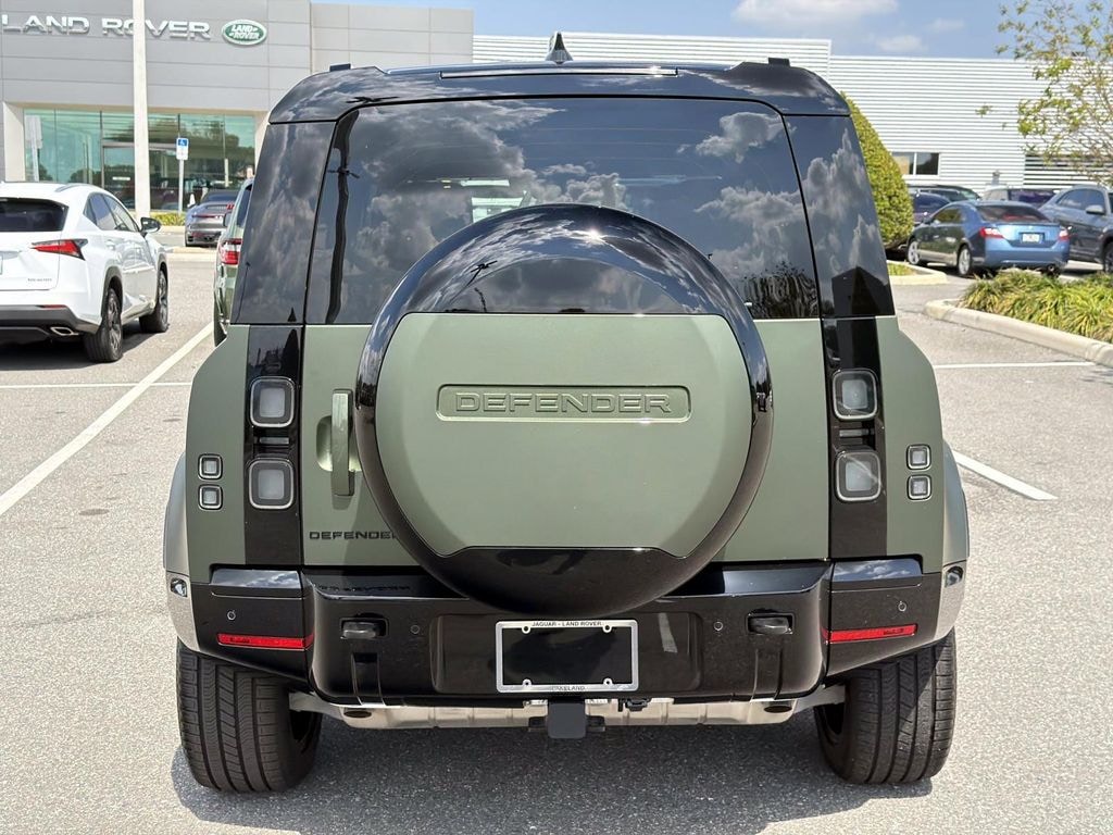 Used 2026 Land Rover Defender 110 X-Dynamic SE SUV
