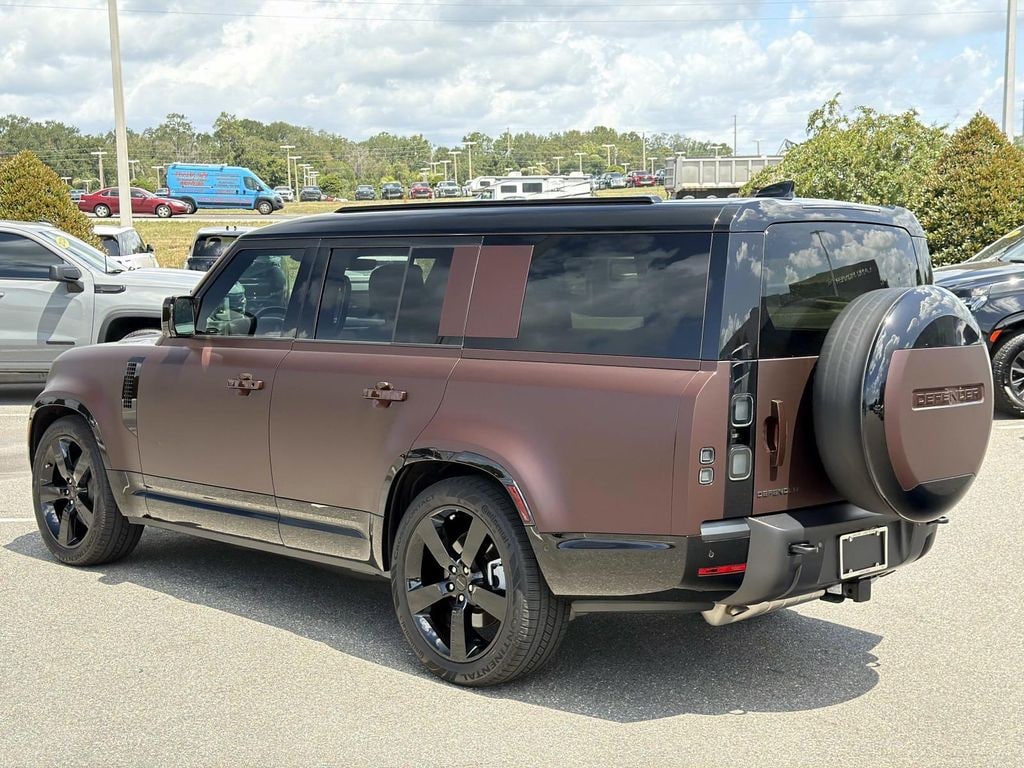 Used 2026 Land Rover Defender 130 X-Dynamic SE SUV