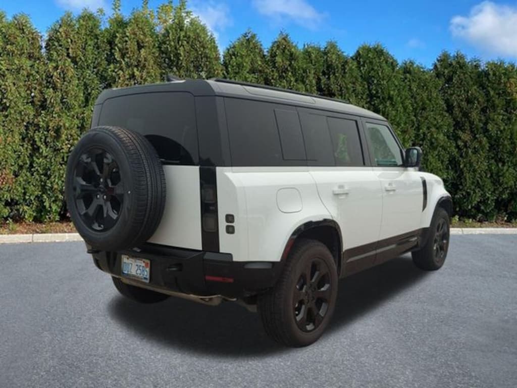Used 2026 Land Rover Defender 110 X-Dynamic SE SUV