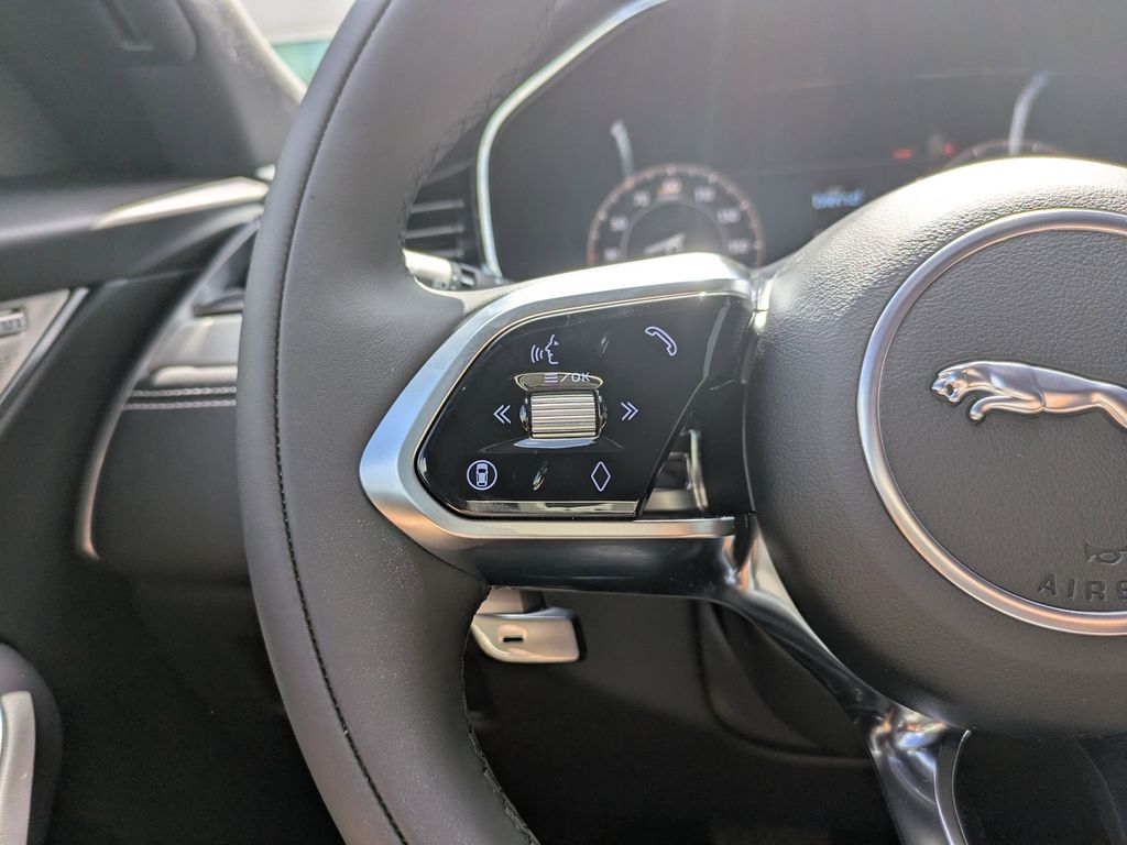 2026 Jaguar F-Pace R-Dynamic S - Photo 25