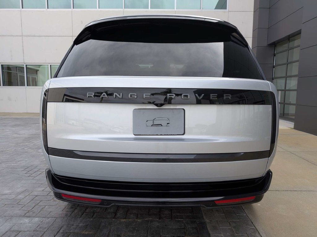 Certified 2025 Land Rover Range Rover P550e SE SUV
