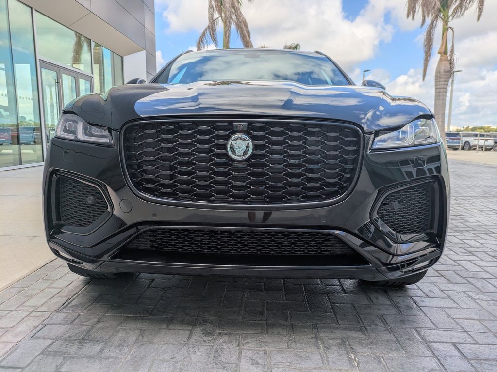 2026 Jaguar F-Pace R-Dynamic S - Photo 9