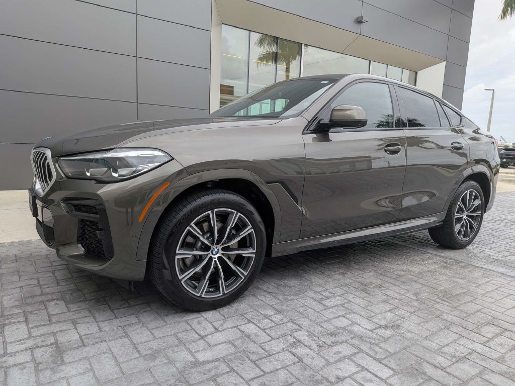 Used 2022 BMW X6 xDrive40i SUV