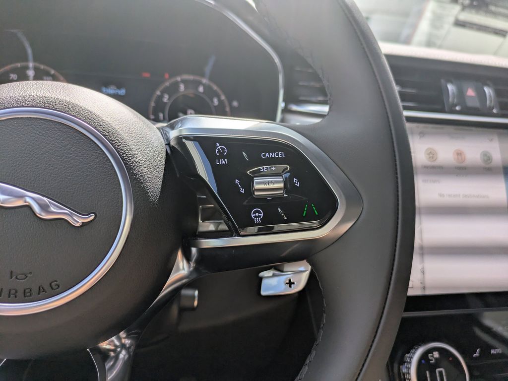 2026 Jaguar F-Pace R-Dynamic S - Photo 26