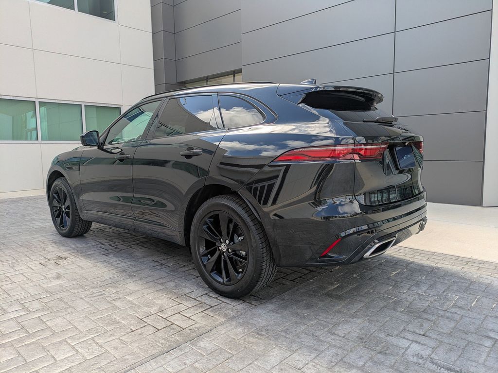 2026 Jaguar F-Pace R-Dynamic S - Photo 6