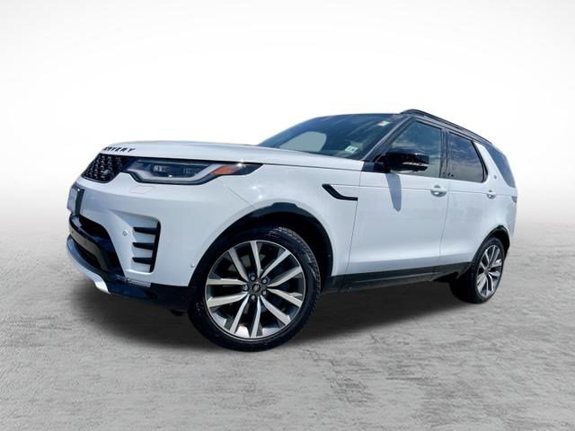 Certified 2025 Land Rover Discovery P360 Dynamic SE SUV