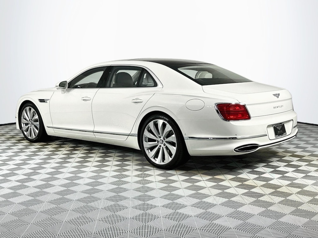 Used 2026 Bentley Flying Spur V8 Sedan