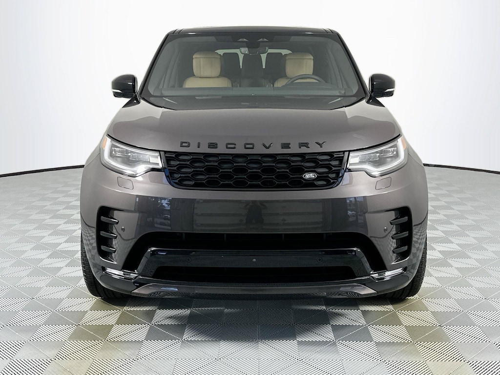 Used 2025 Land Rover Discovery Dynamic SE SUV