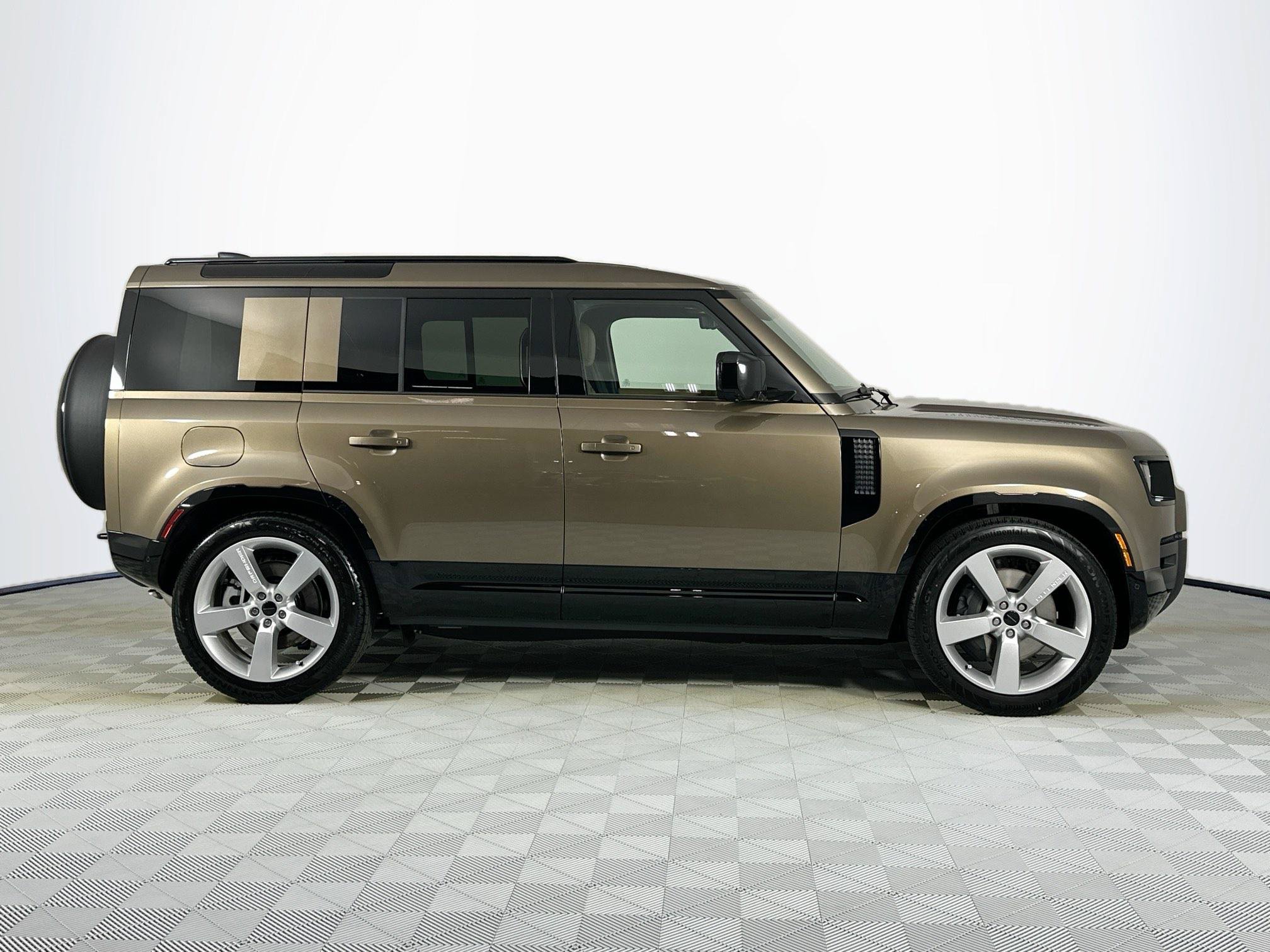 Certified 2026 Land Rover Defender 110 X-Dynamic SE SUV