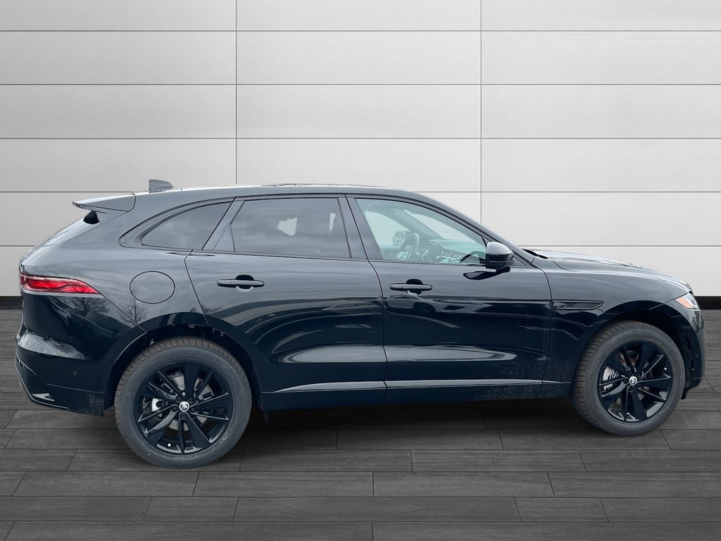 2026 Jaguar F-Pace R-Dynamic S - Photo 6