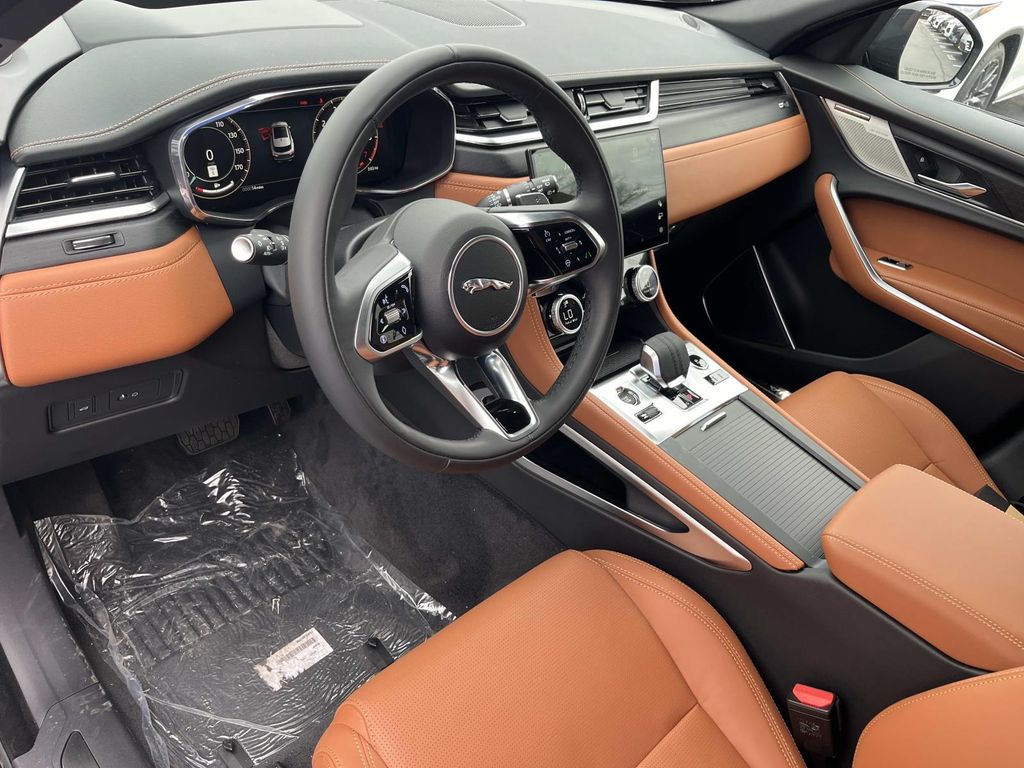 2026 Jaguar F-Pace R-Dynamic S - Photo 11