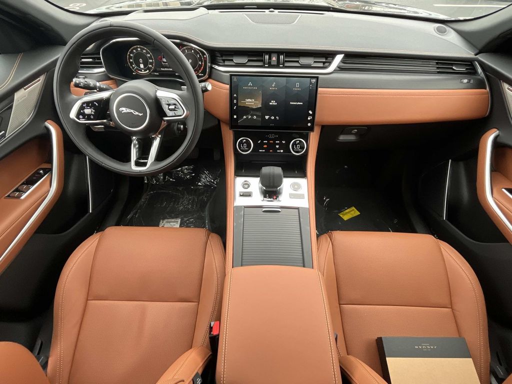 2026 Jaguar F-Pace R-Dynamic S - Photo 9