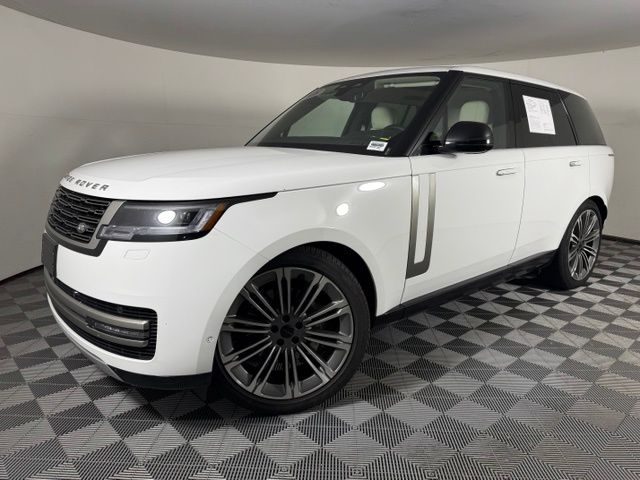 2026 Land Rover Range Rover SE