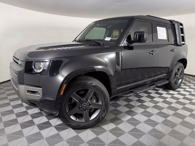 2025 Land Rover Defender X-Dynamic SE