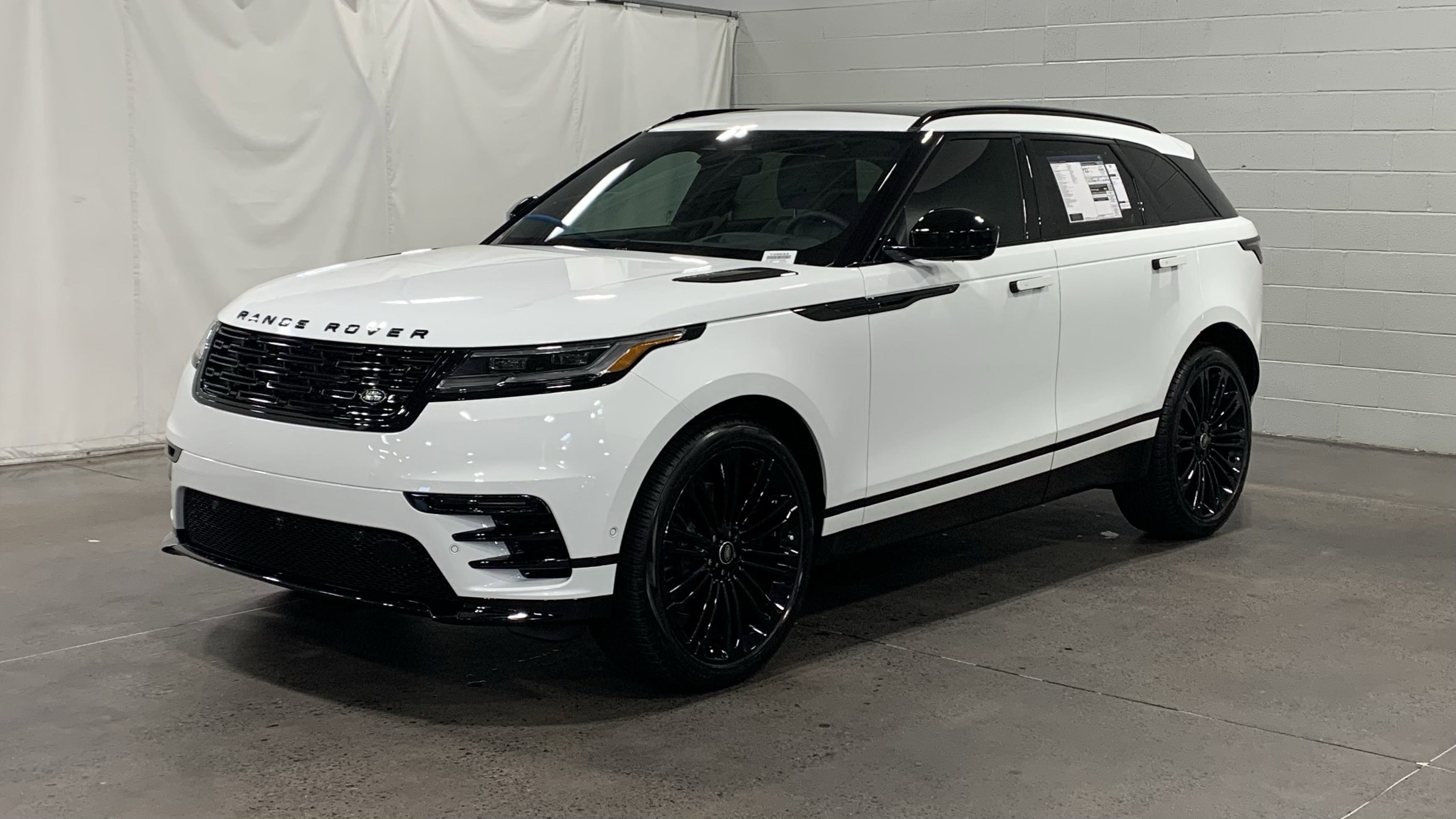 2026 Land Rover Range Rover Velar Dynamic SE SUV