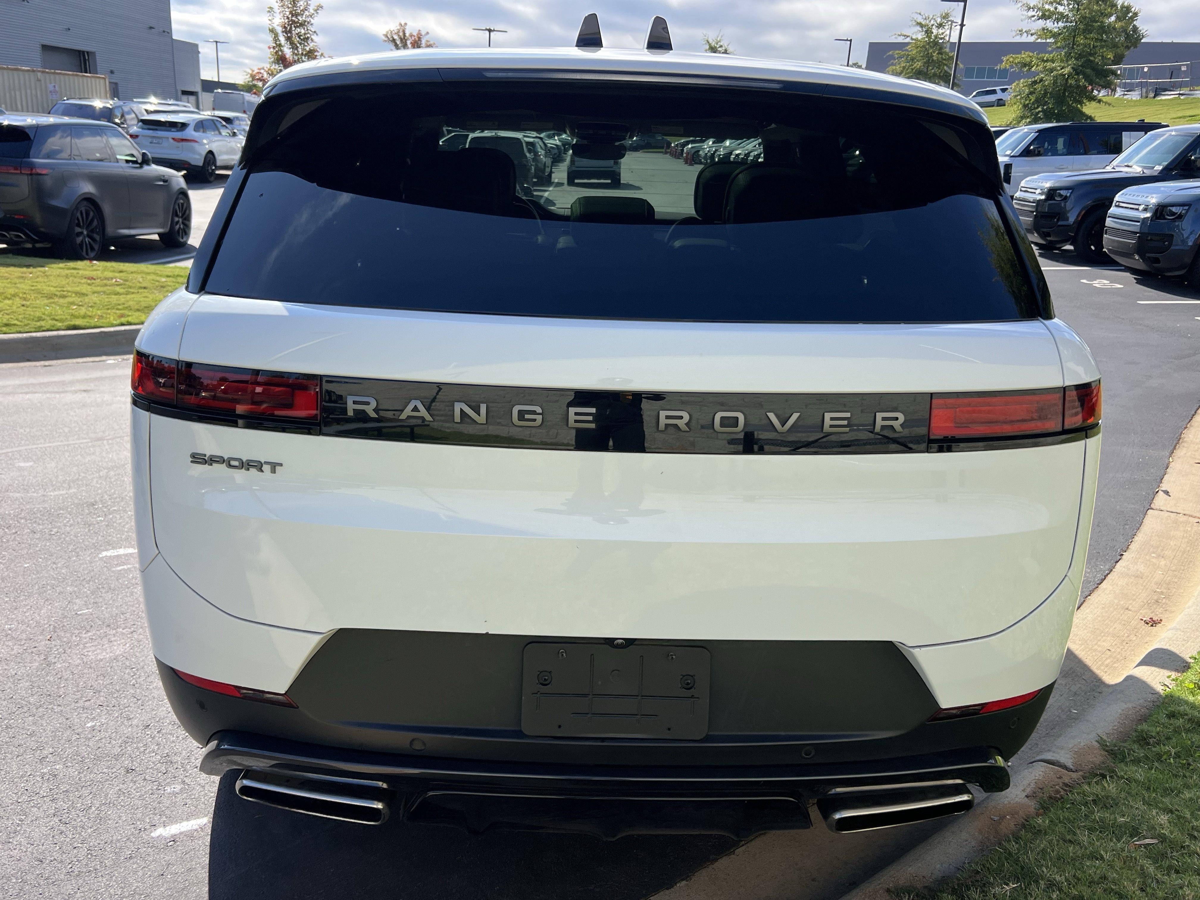Used 2024 Land Rover Range Rover Sport SE SUV