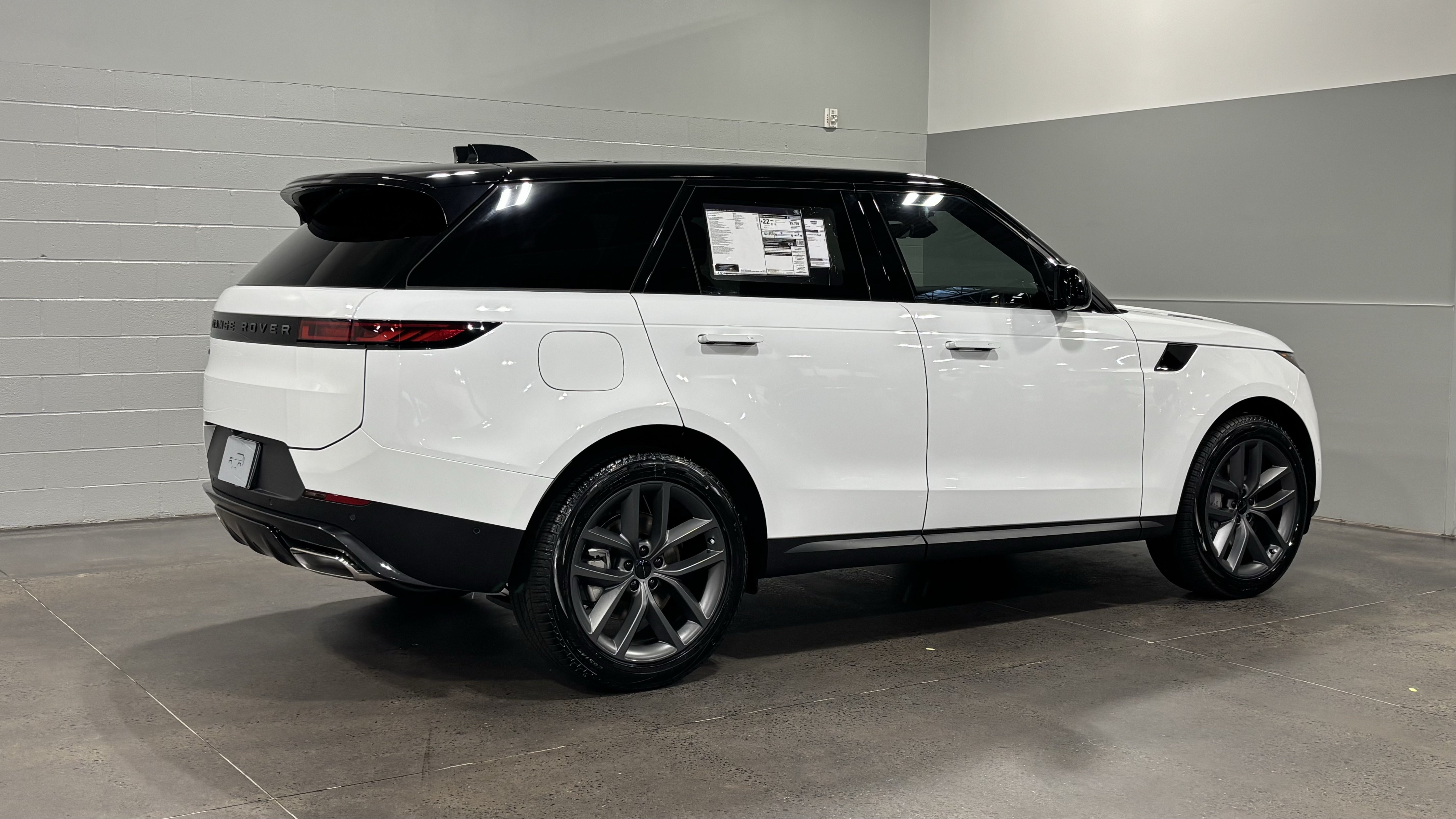 2026 Land Rover Range Rover Sport SE SUV
