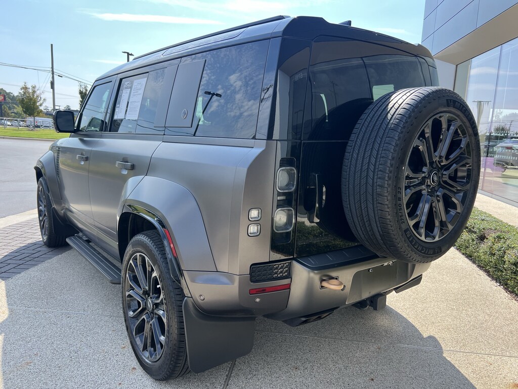 Used 2025 Land Rover Defender OCTA SUV
