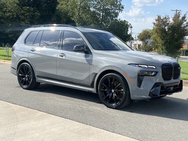 2024 BMW X7 M60i SUV