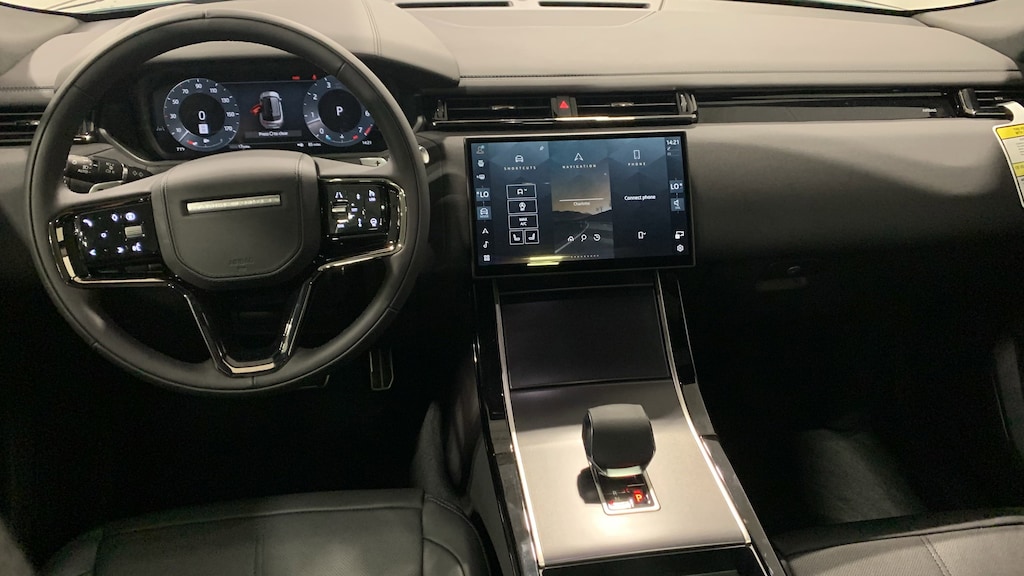 Used 2026 Land Rover Range Rover Velar Dynamic SE SUV