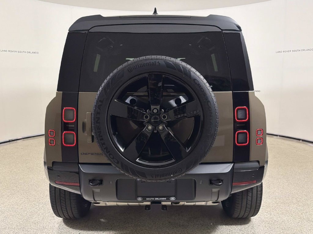 Certified 2026 Land Rover Defender 110 X-Dynamic SE SUV