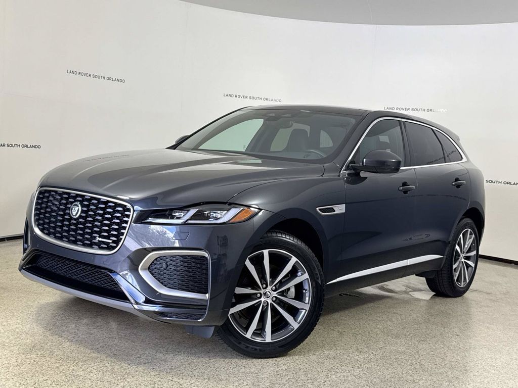  Jaguar F-PACE