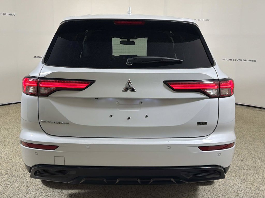 Used 2024 Mitsubishi Outlander SE Black Edition SUV