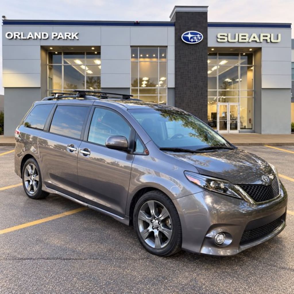 Used 2015 Toyota Sienna SE 8 Passenger Minivan/Van