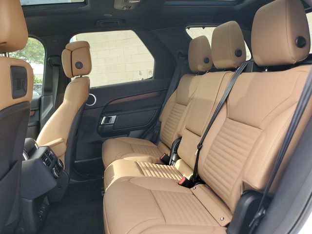 2024 Land Rover Discovery Dynamic SE - Photo 11