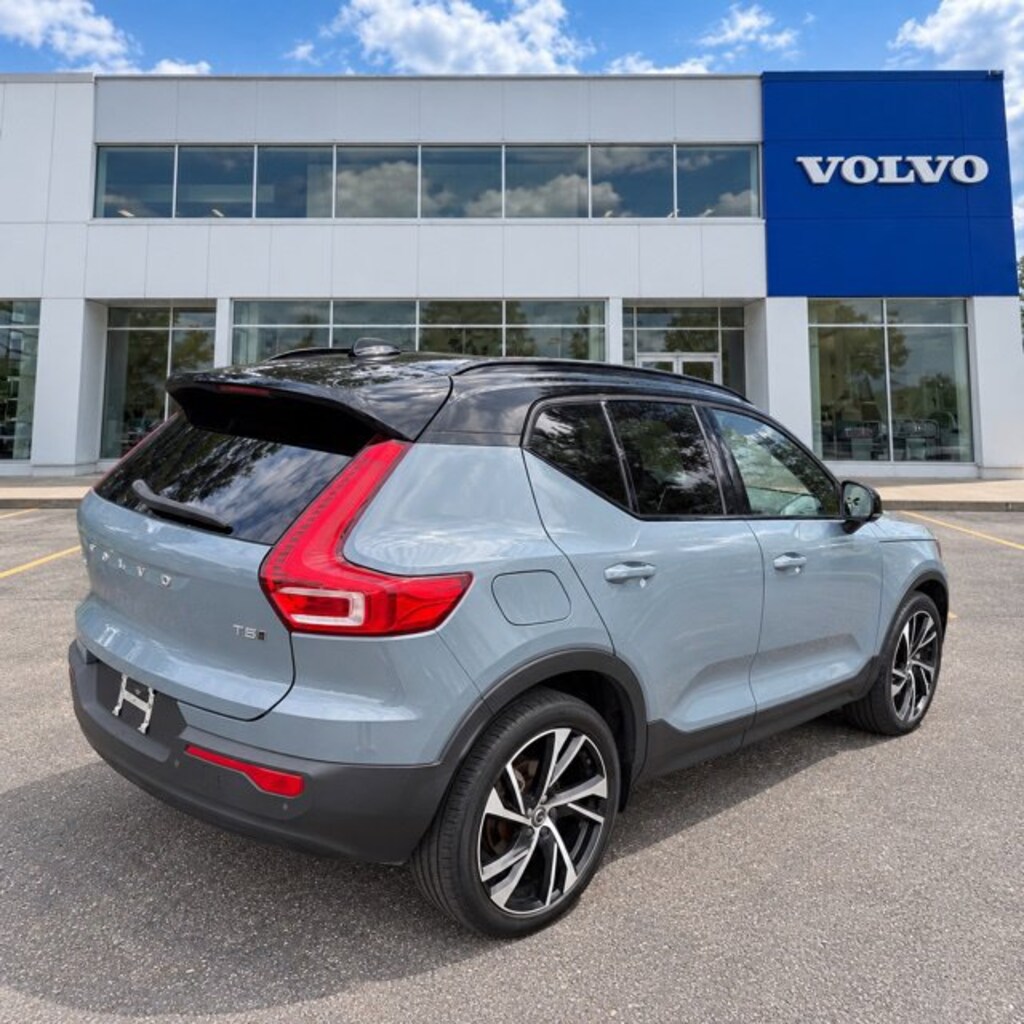 Used 2021 Volvo XC40 R-Design SUV