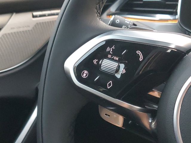 2026 Jaguar F-Pace R-Dynamic S - Photo 29