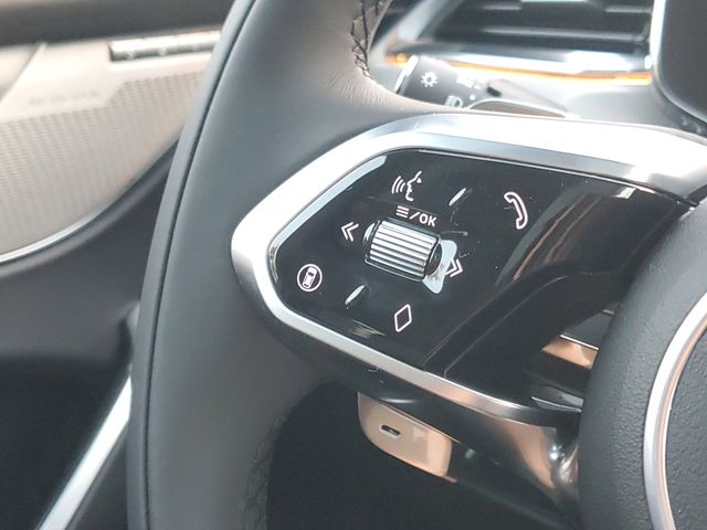 2026 Jaguar F-Pace R-Dynamic S - Photo 28
