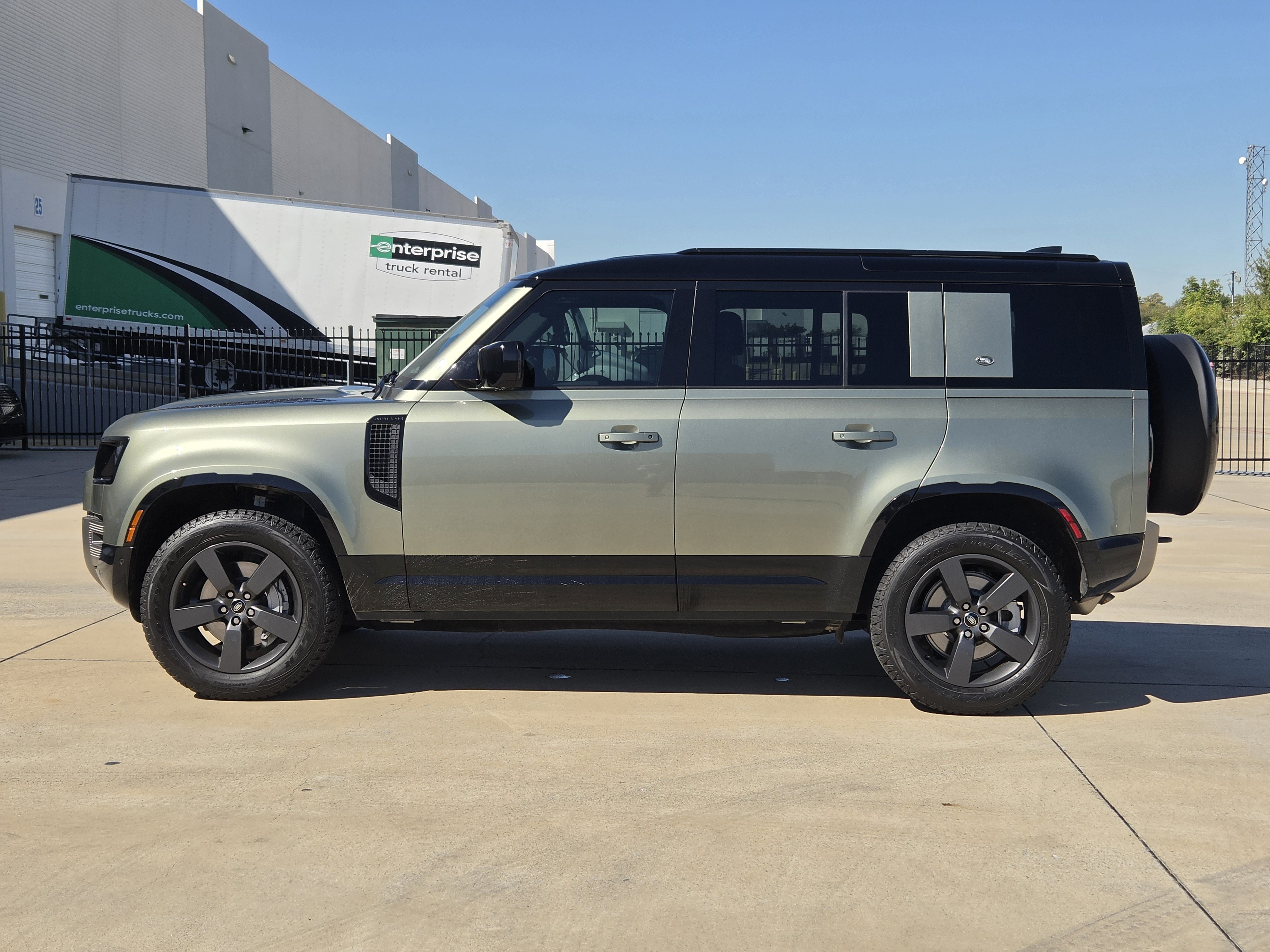 Certified 2024 Land Rover Defender 110 X-Dynamic SE 110 P400 X-Dynamic SE