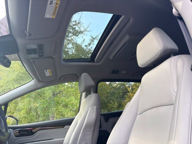 Used 2023 Honda Odyssey Touring Touring Auto