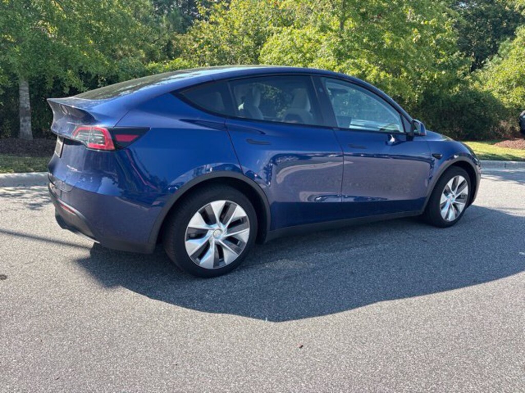 Used 2024 Tesla Model Y Long Range SUV