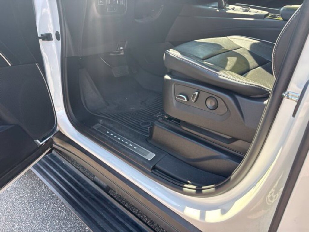 Used 2022 CADILLAC Escalade ESV Sport SUV