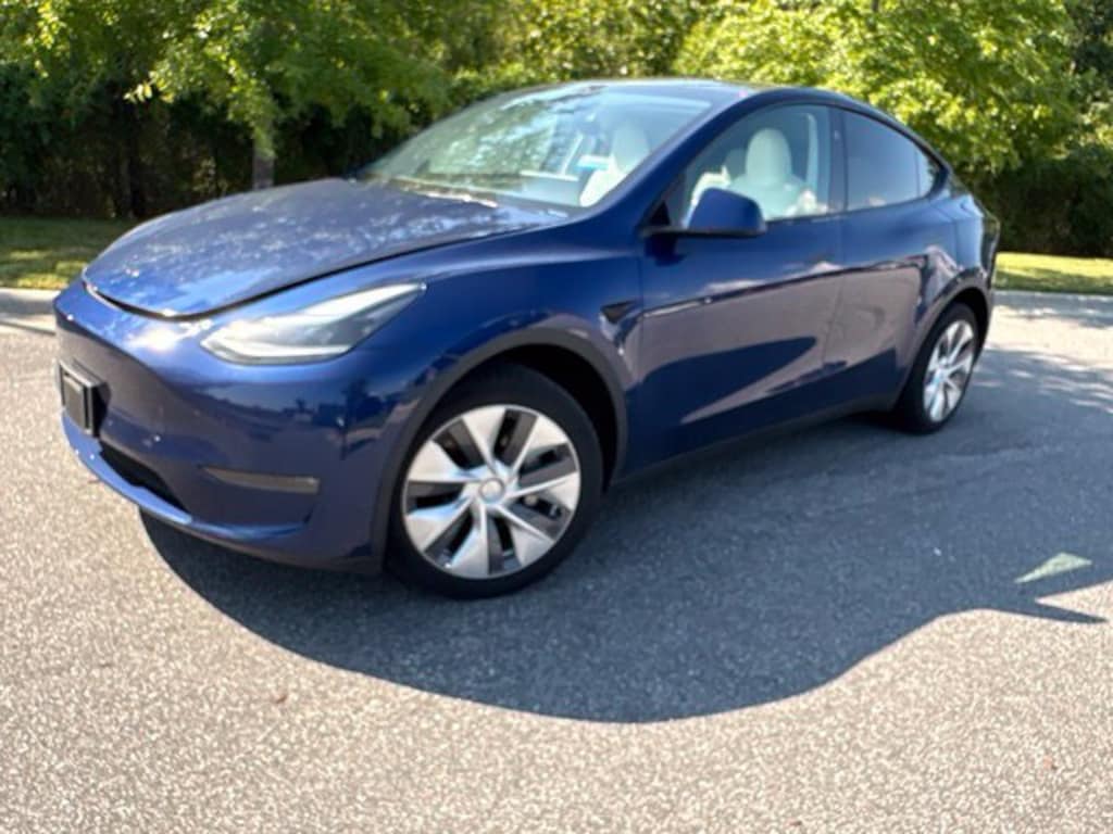 Used 2024 Tesla Model Y Long Range SUV
