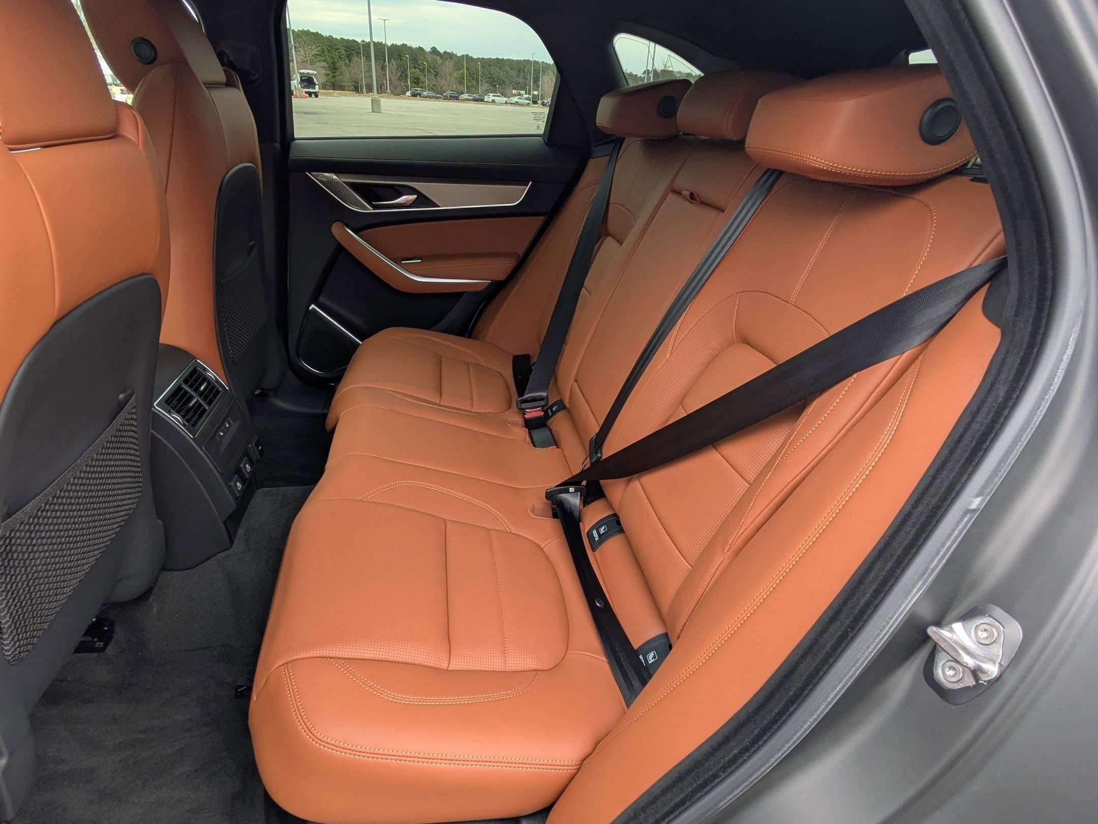 2026 Jaguar F-Pace R-Dynamic S - Photo 27