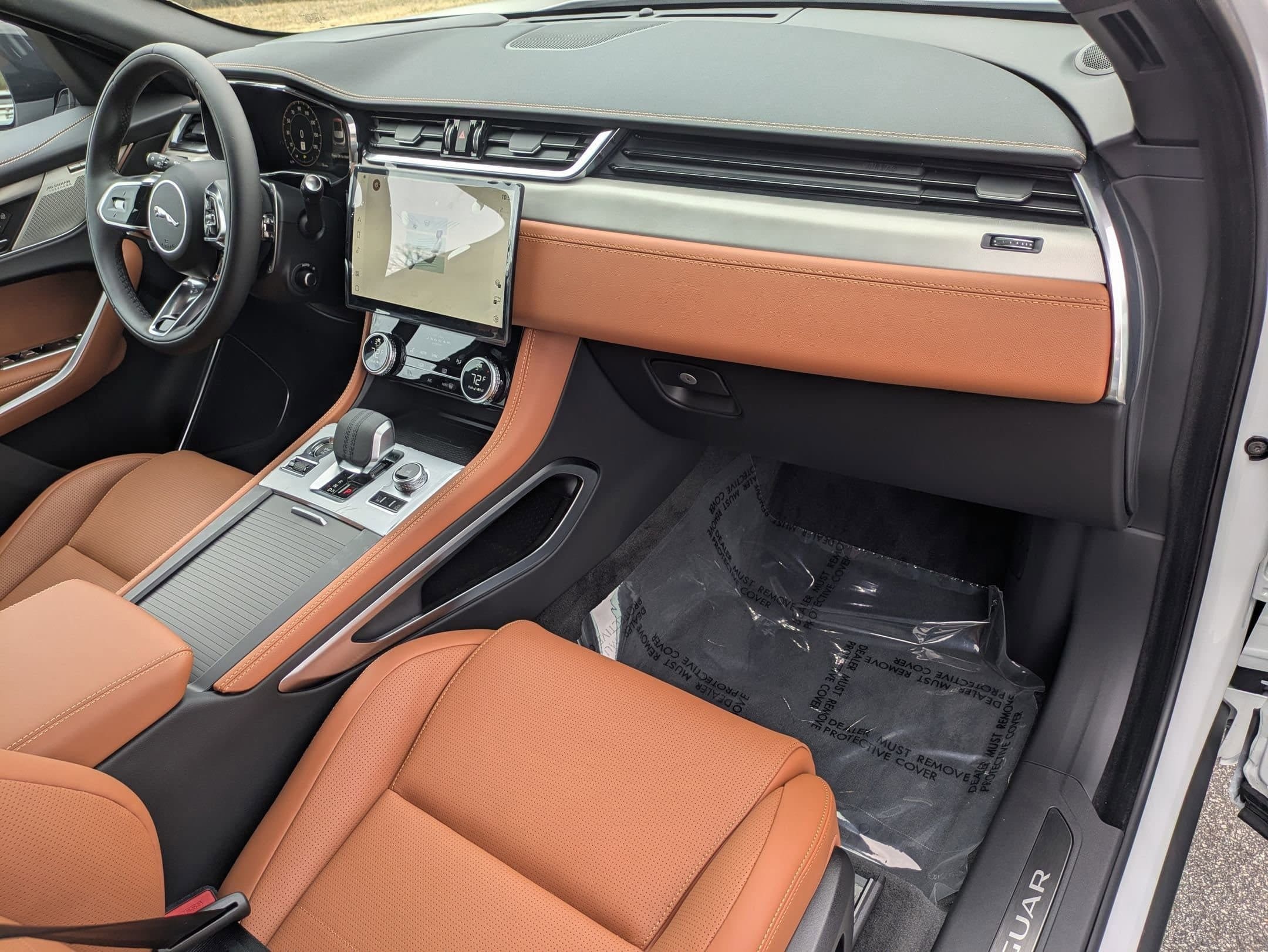 2026 Jaguar F-Pace R-Dynamic S - Photo 30
