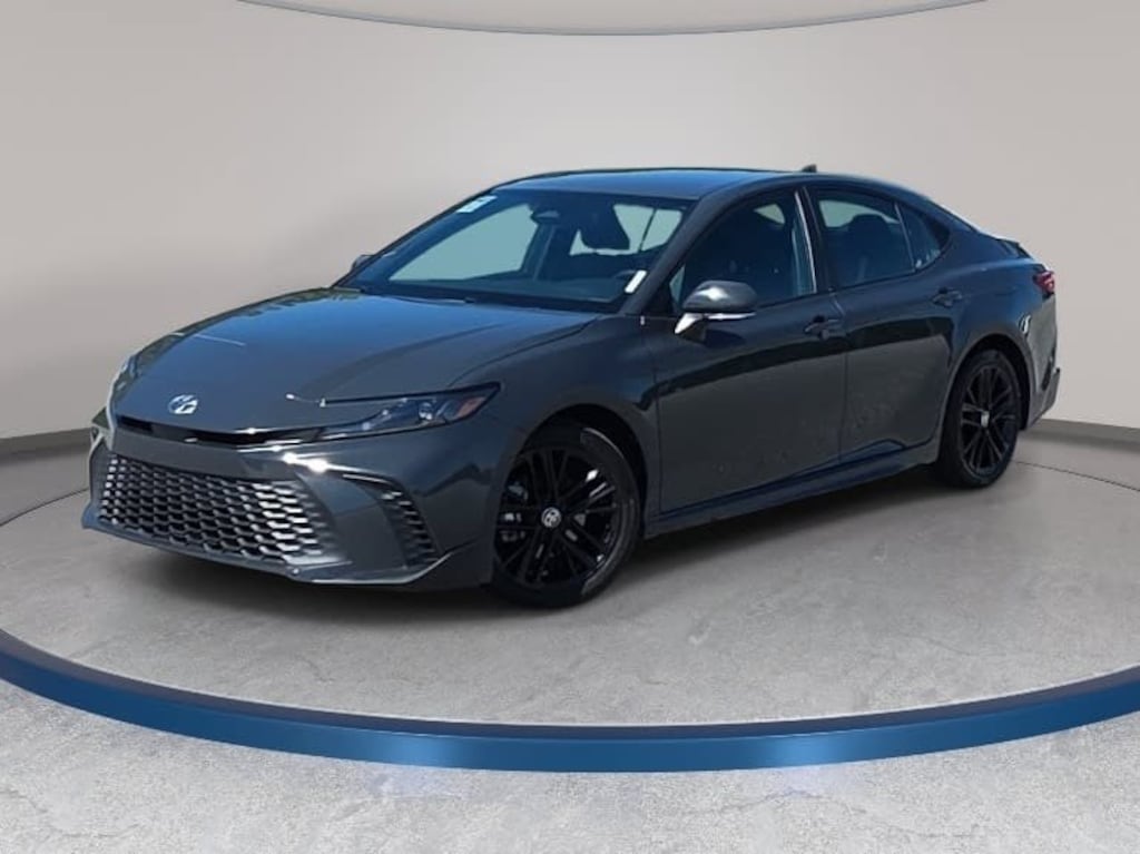 Used 2025 Toyota Camry SE Sedan