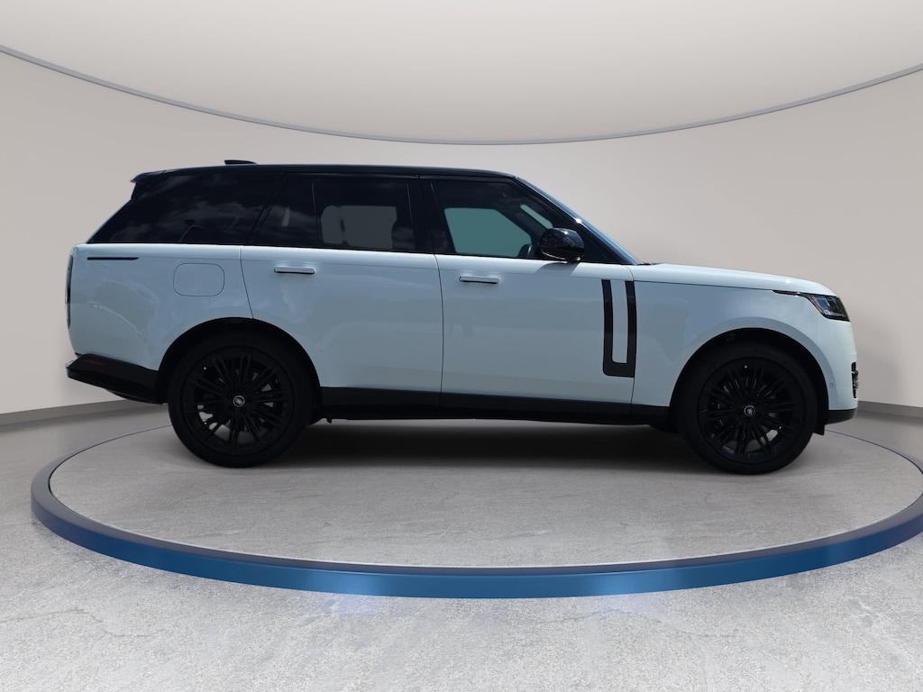 Used 2025 Land Rover Range Rover SE P530 SE SWB