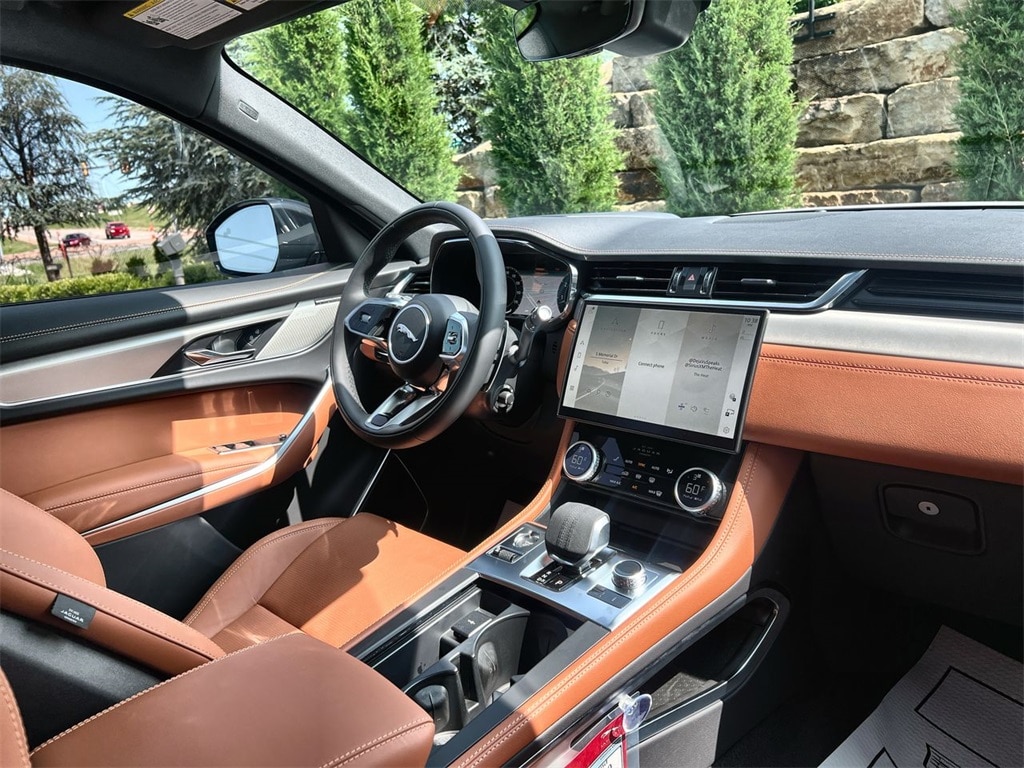 2026 Jaguar F-Pace R-Dynamic S - Photo 14