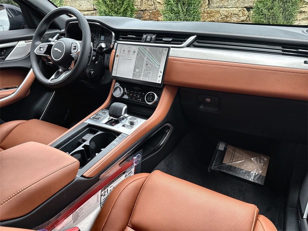 2026 Jaguar F-Pace R-Dynamic S - Photo 14