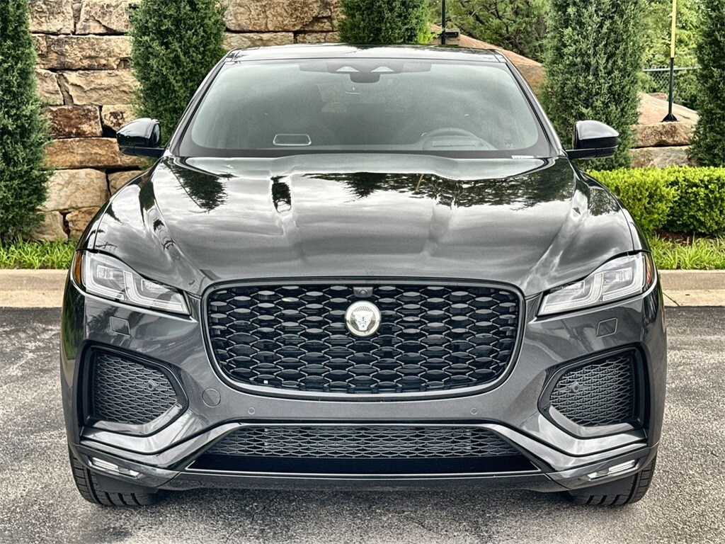 2026 Jaguar F-Pace R-Dynamic S - Photo 8