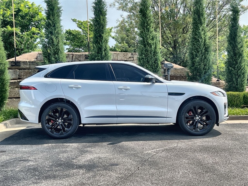 2026 Jaguar F-Pace R-Dynamic S - Photo 6
